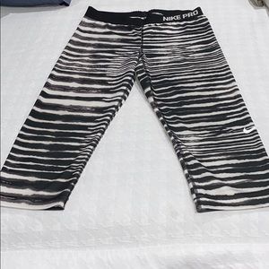 Workout capris Nike Pro